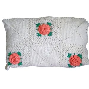 Vintage Set (2) Crochet Standard Sham / Pillow Cases with 3D Rose Floral Design